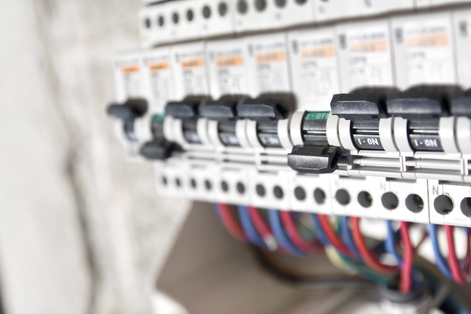 Tripping Electrics electrician at work